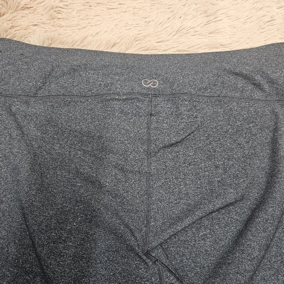 CALIA by Carrie Underwood Essential Heather Gray Leggings Size XXL knee Length - Picture 8 of 9